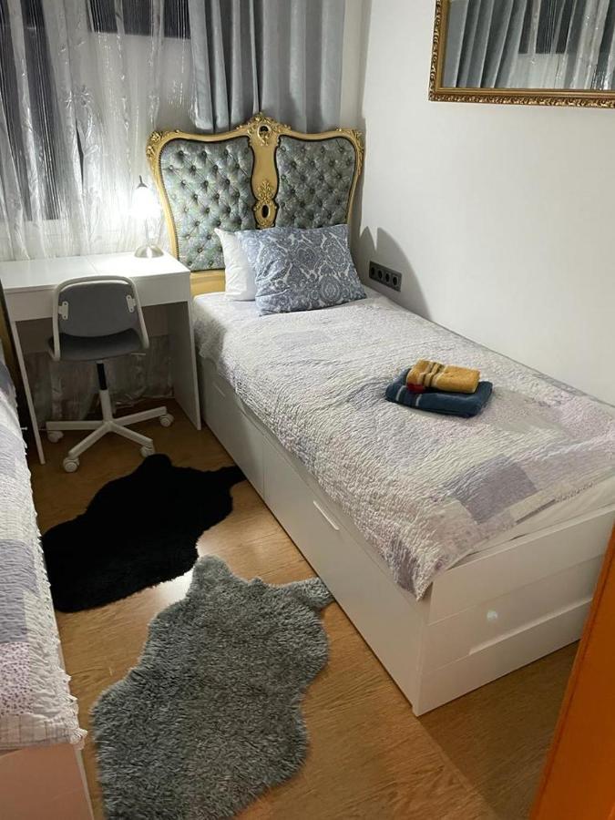 Appartement Cozy Flat à Sant Adrià de Besòs Extérieur photo